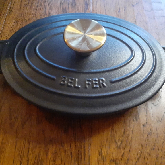 NEW Bel Fer Gray 9” Cast Iron Covered Au Gratin w/ interchangeable Knob. - Picture 2 of 7